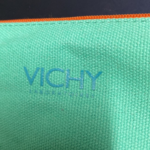 Vichy Laboratories Cosmetics Travel Bag in Green and Orange - Picture 7 of 7
